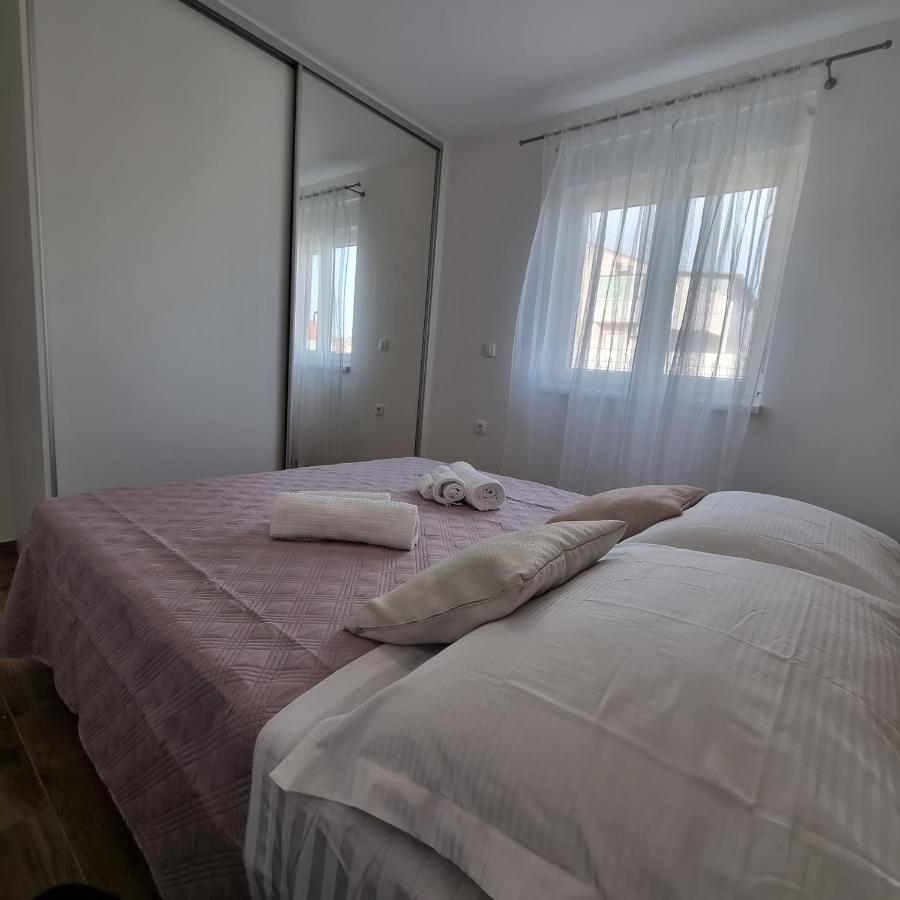 Apartments Happiness Trogir Ngoại thất bức ảnh